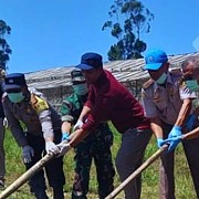 Terdeteksi Penyakit, Karantina Jawa Barat Musnahkan 1,5 Ton Bibit Tanaman Hias Asal Belanda
