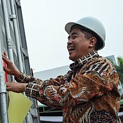 Pastikan Bebas Penyakit, Sahat Lepas Ekspor Perdana Pakan Udang dan Benur Udang ke Brunei Darussalam Senilai Rp. 1,66 Miliar