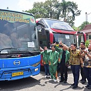 Target Juara Umum, Pemkot Palembang Lepas 728 Atlet ke Porprov XV Muba
