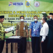 Menjaga Hubungan Baik Dengan Nasabah