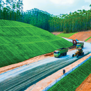 Brantas Abipraya Tingkatkan Infrastruktur Jalan Di IKN