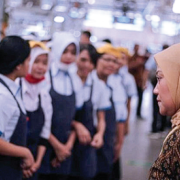 Mewujudkan Kesetaraan Gender di Dunia Kerja Tantangan, Kemajuan, Dan Kebijakan Bagi Pekerja Perempuan Di Indonesia