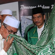 Puluhan Artefak Rasulullah SAW dan Para Sahabat RA Dipamerkan di Martapura