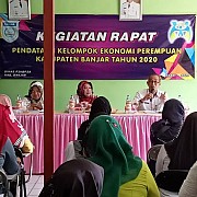 Perempuan Dipacu Kembangkan Industri Rumahan