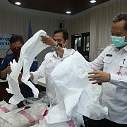 Pemkab Banjar Terima 250 Hazmat Suit