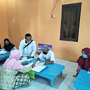 Desa Sungai Tuan Ilir Bagikan BLT Dana Desa