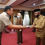 Jamin Kepastian Hukum, Pemkab Banjar Terima Sertifikasi Hak Pakai BMN