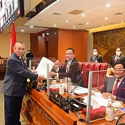 DPR Setujui RUU Pembentukan Pengadilan Tinggi-PTUN Jadi UU