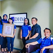 Mantap! CEO Dafam Hotel Management raih Best CEO 2021 dari SWA Group