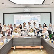 Dorong UMKM Naik Kelas, Subholding Pelindo Serahkan Sertifikat Halal