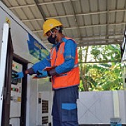 PLN UID Lampung Di Antara Layang-Layang Dan Kondisi Geografis