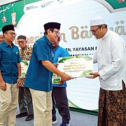 Semarak Ramadhan 1446 H, Petrokimia Gresik Beri Bantuan Untuk Ratusan Tempat Ibadah dan Lembaga Sosial