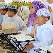 Ratusan Santri TPA Se-Kecamatan Karang Intan Ikuti Khataman Bersama Bupati Banjar