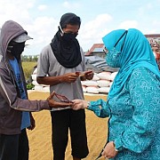 Gebrak Masker PKK Banjar Sasar Warga Gambut