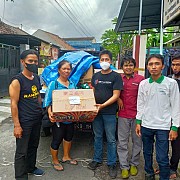 Gerak Cepat, Lumajang Idea salurkan Sejumlah Bantuan Korban Erupsi Semeru