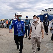 Menteri PPN/Kepala Bappenas Kunjungi Pelabuhan Semayang