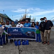 DPW IV INAMPA Bagikan Berkah Ramadan kepada Mooring Gang Pelindo IV