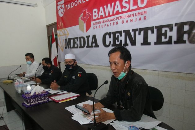 Bawaslu Kabupaten Banjar Gelar Konferensi Pers Terkait Pengawasan Tahapan Pilkada Banjar 2020