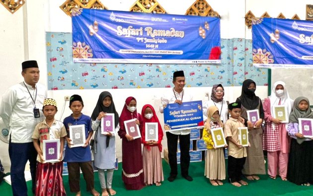 Safari Ramadan, Jamkrindo Bagikan Paket Sembako di Bandar Lampung 