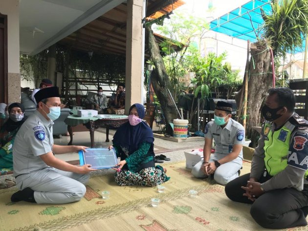 JR Jawa Tengah Bergerak Secepat Peluru Tangani Santunan Keluarga Korban DPRD Kendal