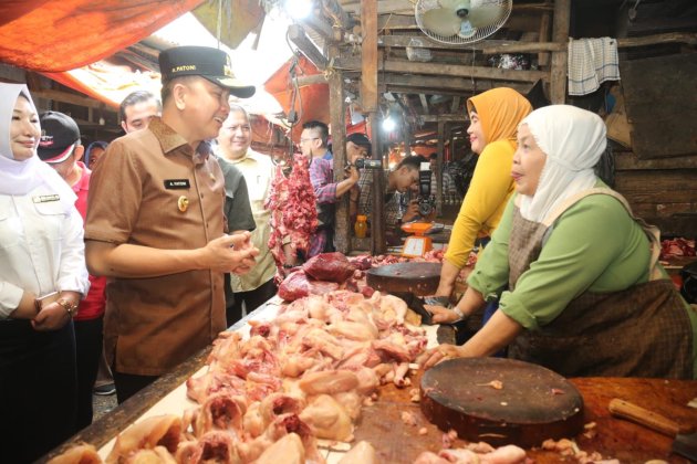 Turun Langsung Ke Pasar, Pj Gubernur Sumsel Agus Fatoni Minta Bupati/Wali Kota Gelar Pasar Murah