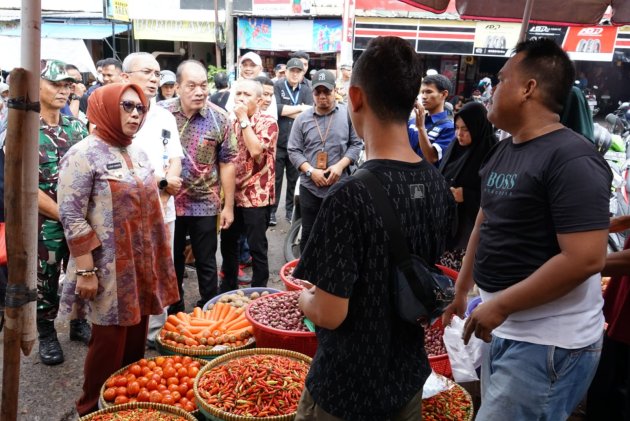 Jelang Ramadhan, Pemkot Pangkalpinang Pantau Stok Dan Harga Kebutuhan Pokok Ke Sejumlah Distributor Hingga Pasar